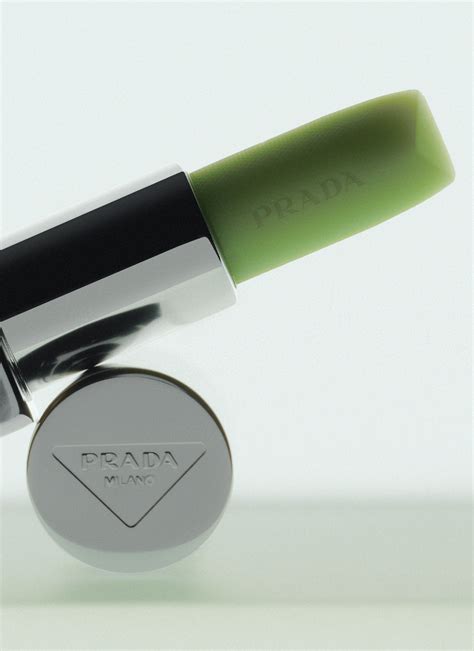 prada lip liner